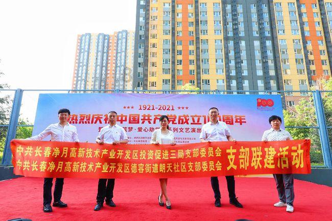 阿门-汤普森：我每场赛前都会有些紧张 因为我在乎比赛